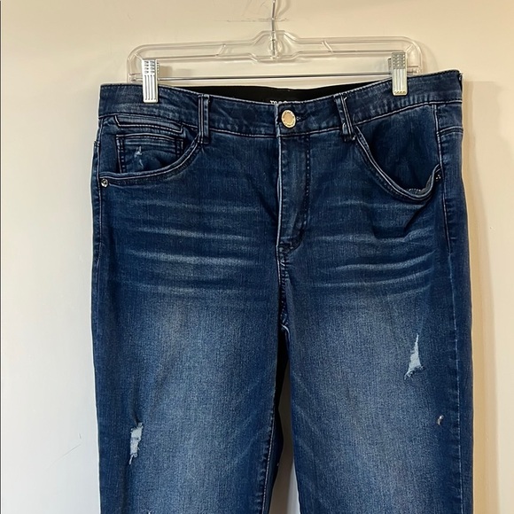 Women's Distressed Blue Jeans - Picture 2 of 8